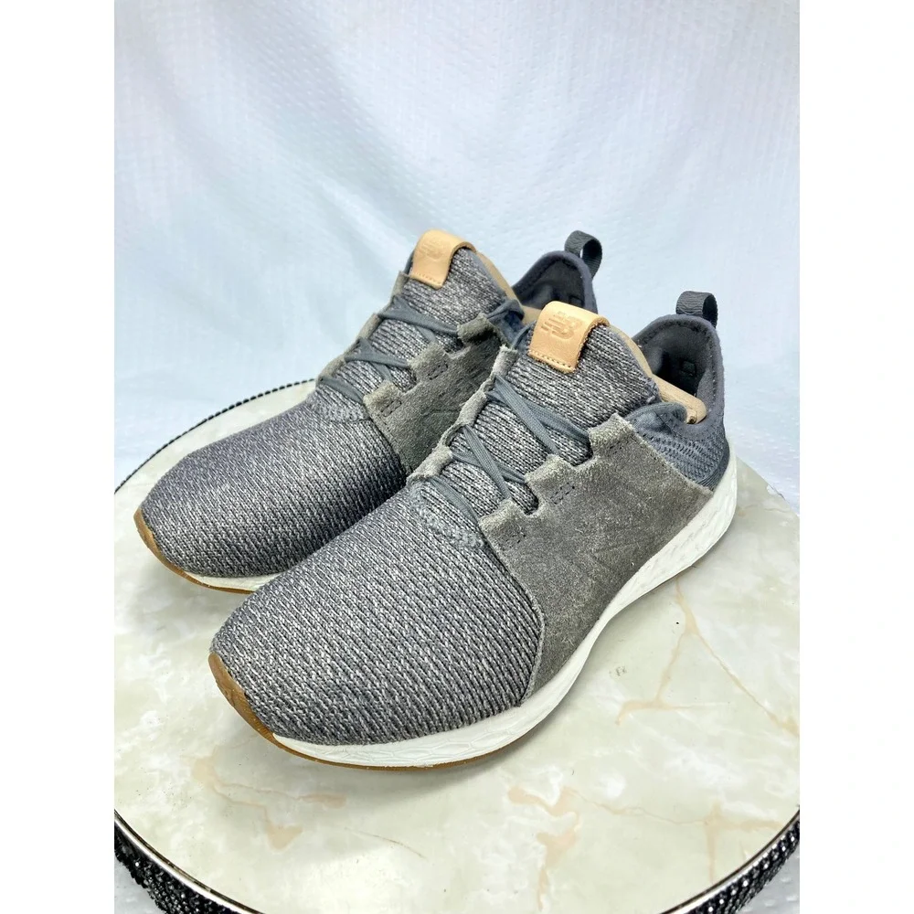 New Balance Fresh Foam Cruz MCRUZOS Running Shoes Mens 9 Gray Knit Suede Sneaker